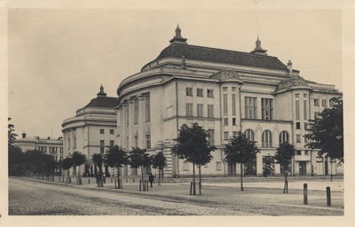 Tallinn : [Estonia Theatre]  similar photo