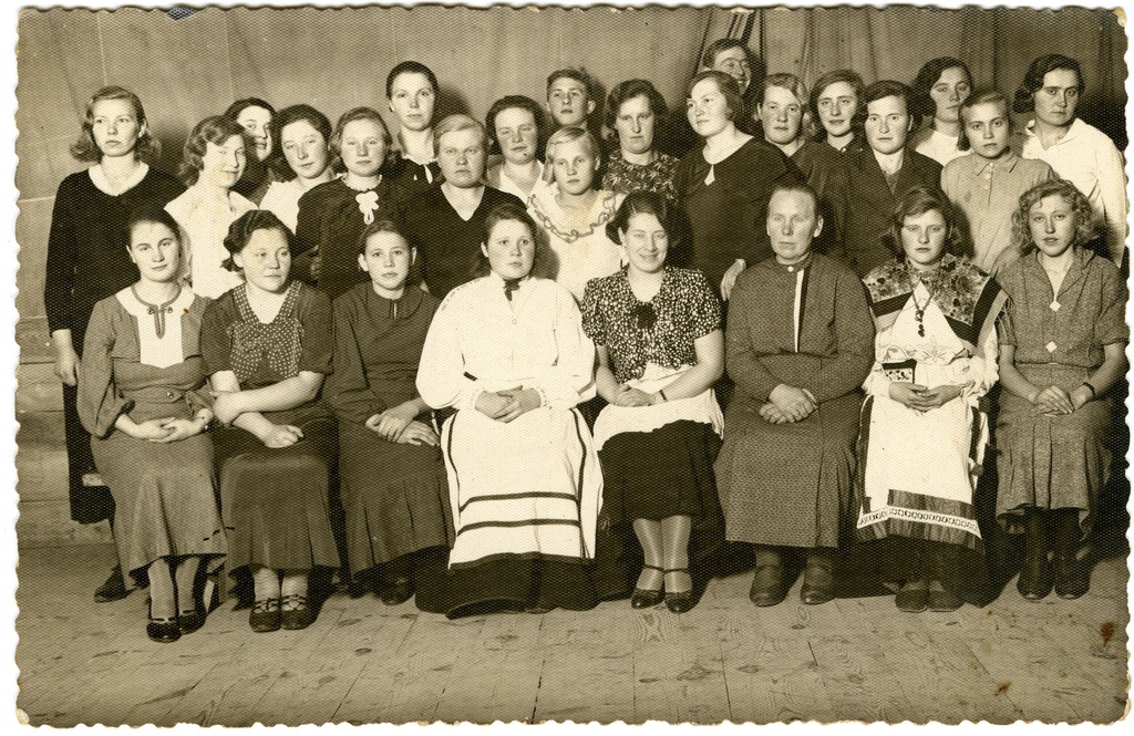 Taritu maanaiste seltsi kursustest osavõtjad