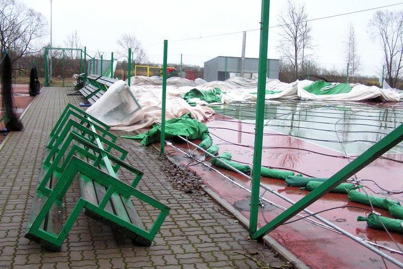 2005. aasta jaanuaritorm: hävinud Kuressaare tennisehall