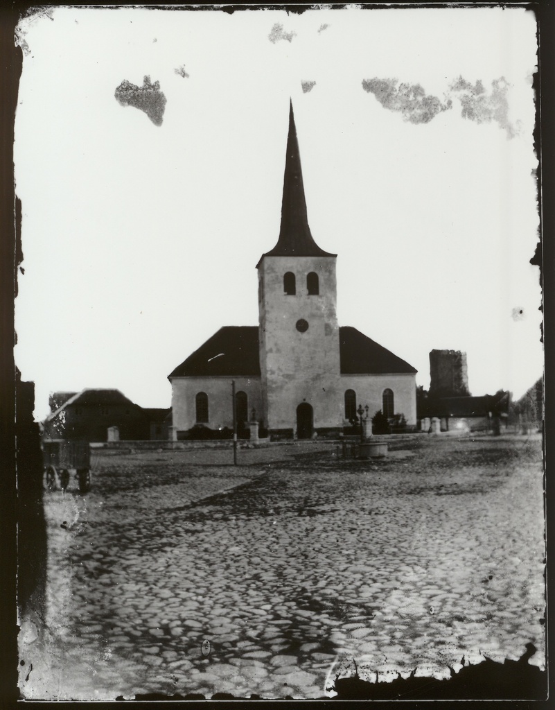 foto Paide kirik enne 1896
