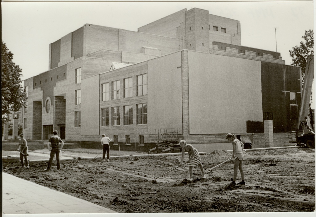 foto Paide Kultuurikeskuse ehitusel 1980-ndad