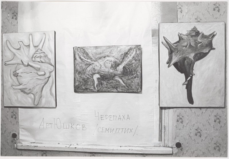 Korterinäitus "Secret Exhibition"