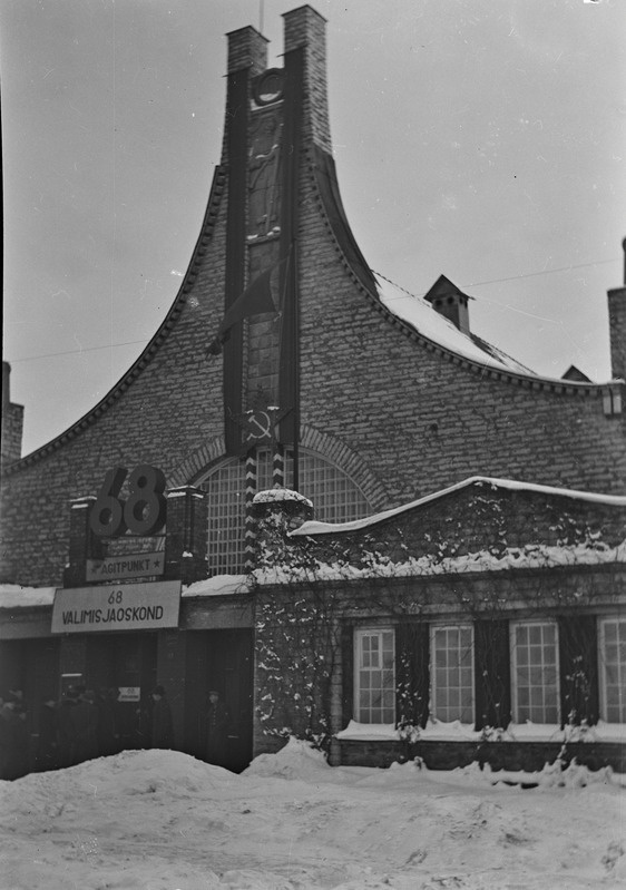 NSVL Ülemnõukogu saadikute 1941. aasta valimised Tallinnas. 68. valimisjaoskond Lutheri võimlas.