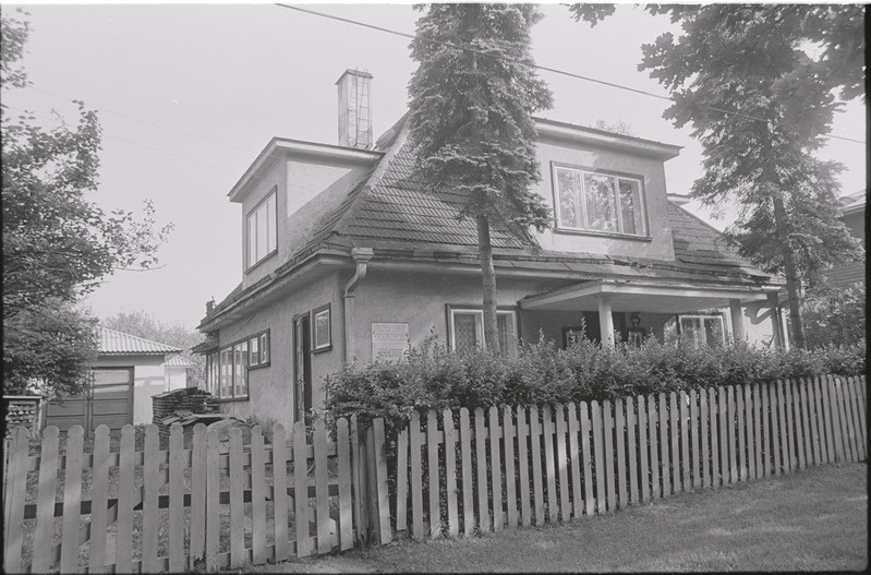 Tartu, Riia 38. O. Lutsu majamuuseum