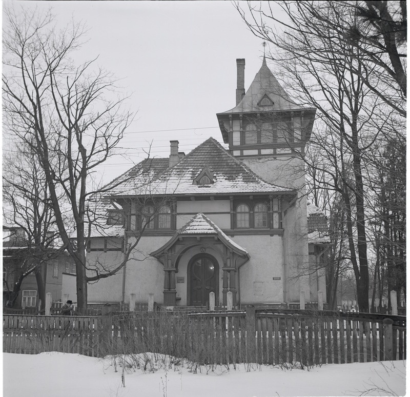Kastani 1, Tartu. Ehitatud 1904