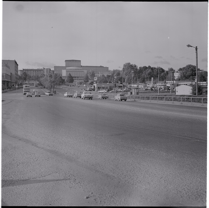 Tartu, Riia tänava algus