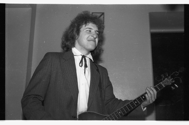 Dionysia 1992, ööklubi noortemajas Sõprus