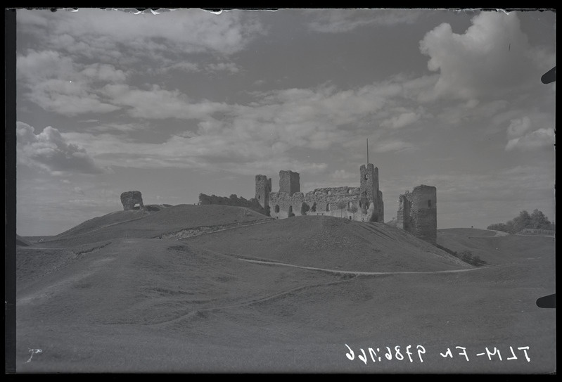 Rakvere, linnuse varemed.