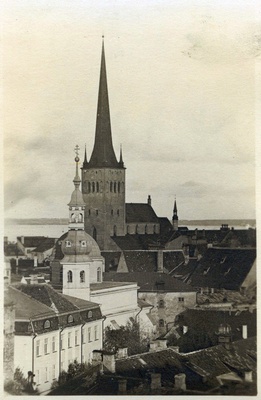 Tallinn, vaade Issandamuutmise ja Oleviste kirikutele läänest.  duplicate photo
