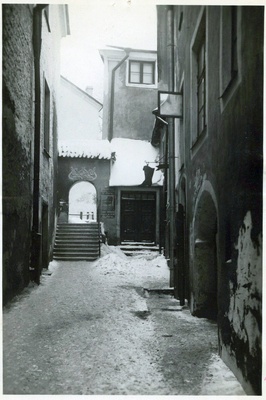 Tallinn, Trepi tänav, "Nõelasilm", vaade Niguliste kiriku poole.  duplicate photo