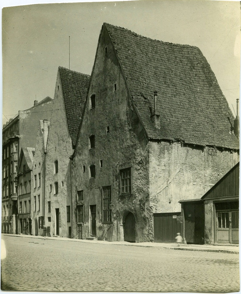 Tallinn, Lai tänav 38 ja 40.