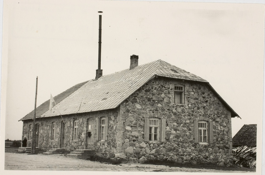 Kõnnu valla magasiait, praegu koorejaam, Torma khk