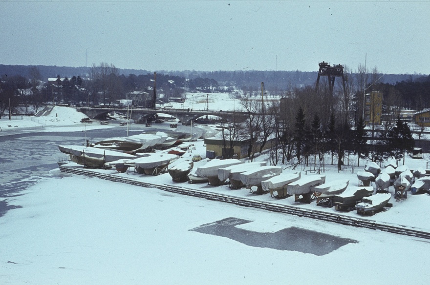 Construction site of Tallinn Olympic Sailing Centre in Pirita, view of the cranor