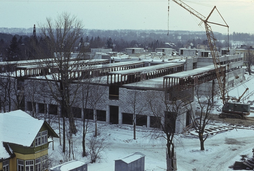 Construction site of Tallinn Olympic Sailing Centre in Pirita, view of the cranor