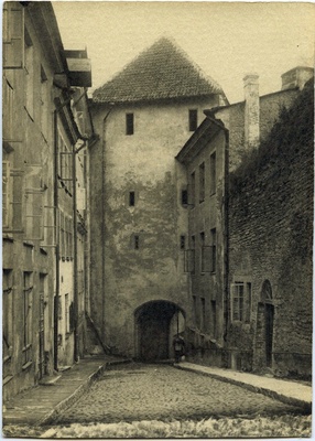 Tallinn, Pika jala värav, vaade Pika jala poole.  duplicate photo