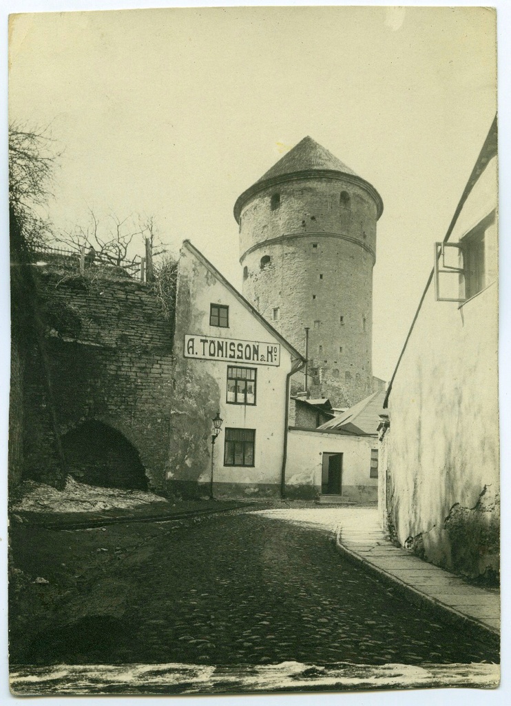 Tallinn, Kiek-in-de-Kök, vaade Rüütli tänavalt.