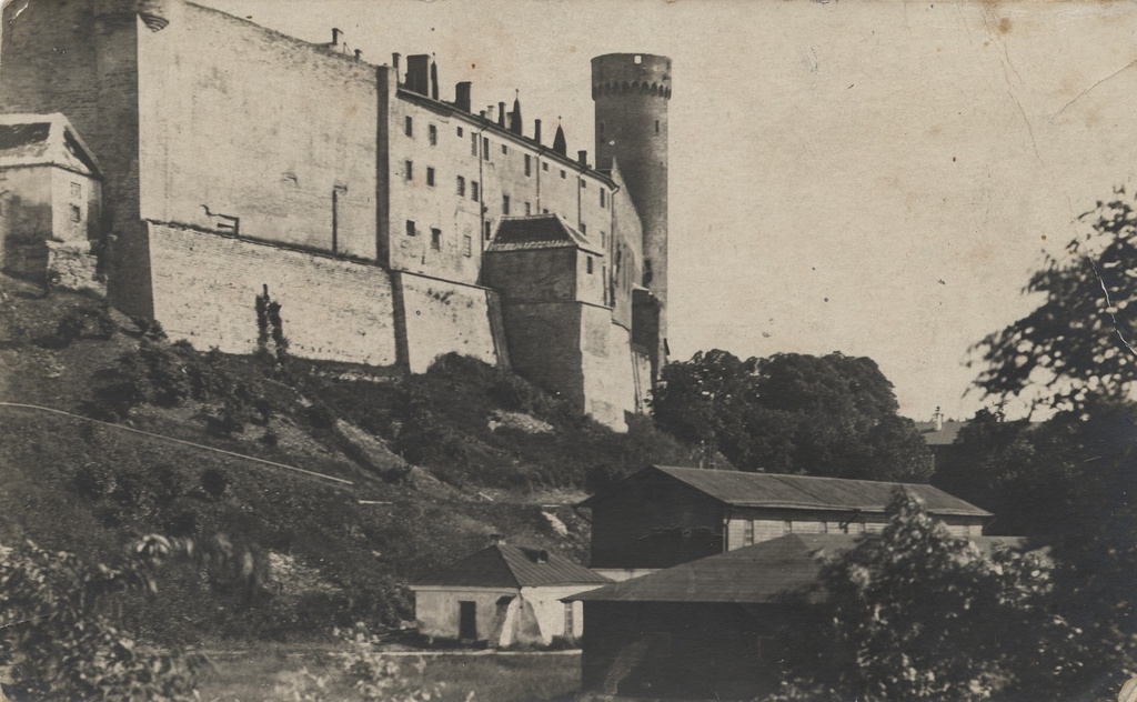 [tallinn] : [Toompea Castle]