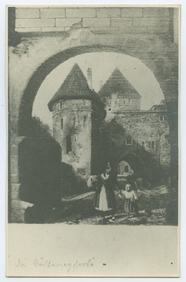 Schlichting, "Die Süsternpforte", Nunnegate, a woman in clothes with a child at the forefront.