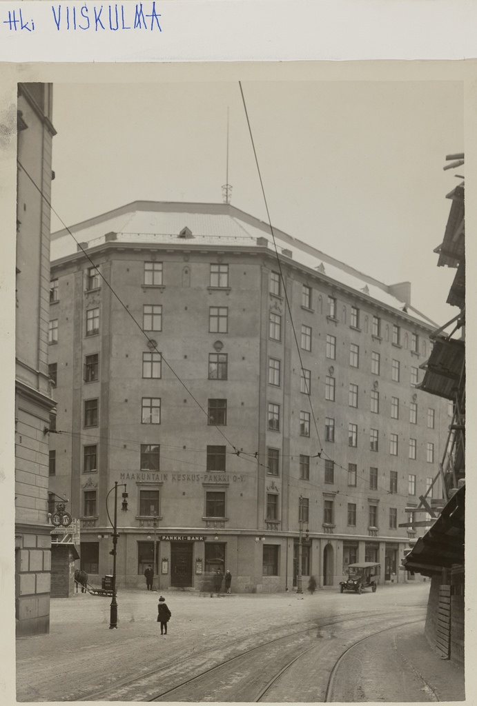 Architecture history collection: Street view from Helsinki Viiskulma