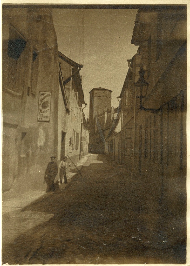 Tallinn, Müürivahe tänav, taga Kampferbecki torn.