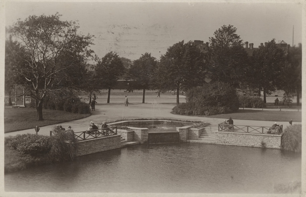 Estonian-tallinn : More : Schnelli tiik = Domberg : Schnell's pond