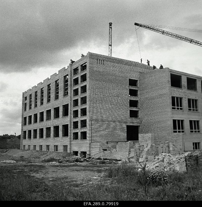 Rakvere koolimaja ehitamine.