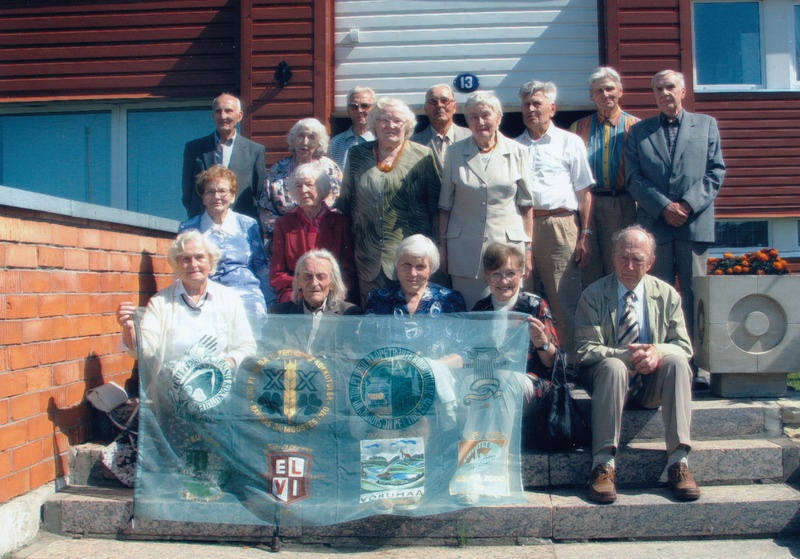 1950. a Tartu Riikliku Ülikooli Põllumajandusteaduskonna agronoomia osakonna lõpetanute kokkutulek Sakus, 4.08.2007.a.