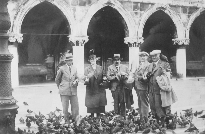 R. Travani, pr. Rumberg, J. Rumberg, V. Roots ja J. Aamisepp Veneetsias