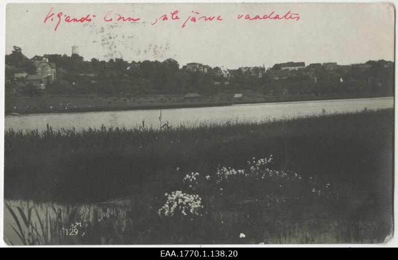 Vaade üle järve Viljandi linnale