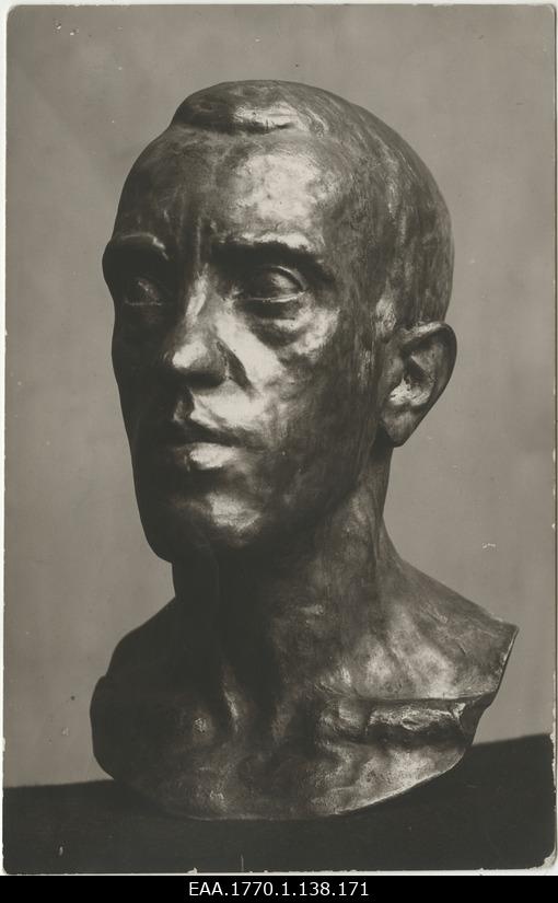 Konrad Mägi portree, pronksskulptuur. Autor E. Wiiralt