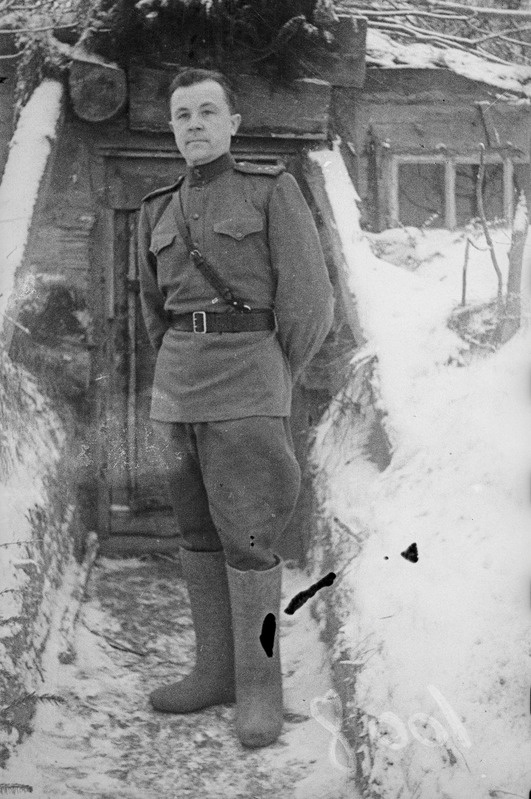 8. Eesti Laskurkorpus. 249. laskurdiviisi poliitosakonna kapten Orsjannikov