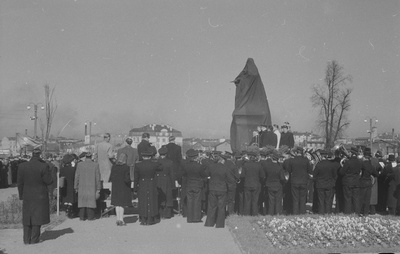 Tallinn. Lenini ausamba avamine Võidualleel  similar photo