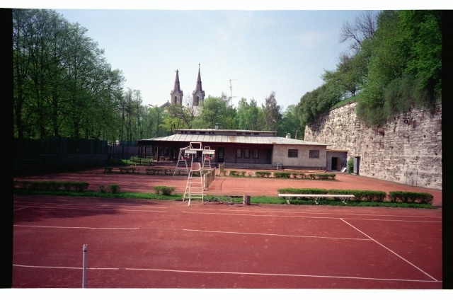 Tennis courts in Tallinn in the area between Kaarli puiestee and Harjugaava mountain