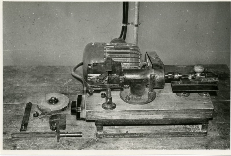 Freessaepink suveniiride tootmiseks Varma puidutsehhis