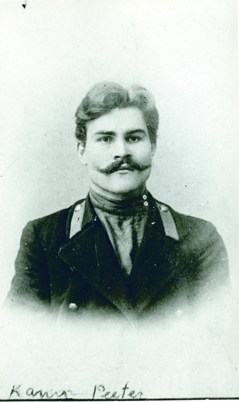 Peeter Kann: rinnaportree. Peterburi ülikooli üliõpilasena 1907. a.
