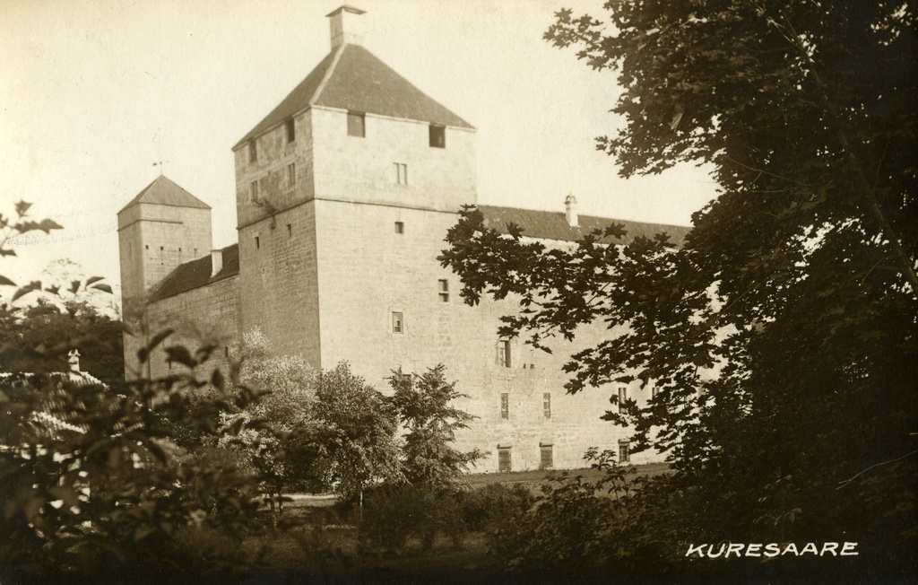 Kuressaare linnus, vaade põhjast