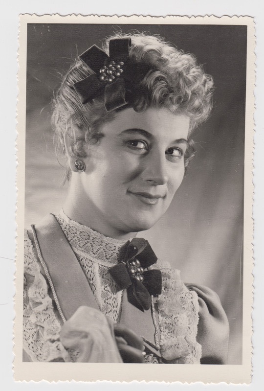 Ellu Puudist, näitleja