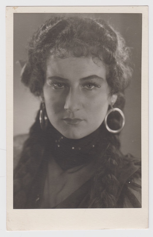 Ellu Puudist, näitleja