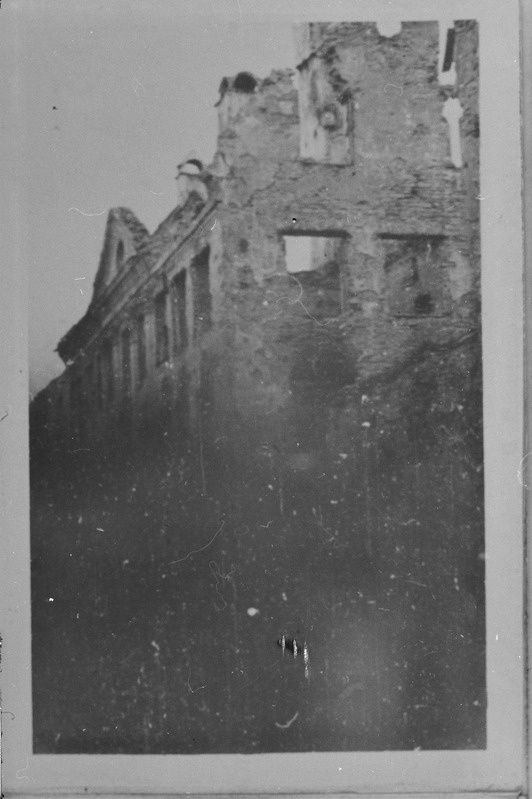 Narva sõjapurustused. Purustatud Raekoda