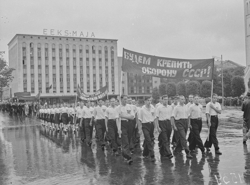 Demonstratsioon 24. Rahvusvahelise noosrsoopäeva puhul.