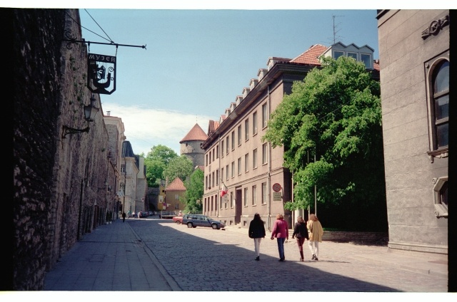 Muüürivahe Street in Tallinn Old Town