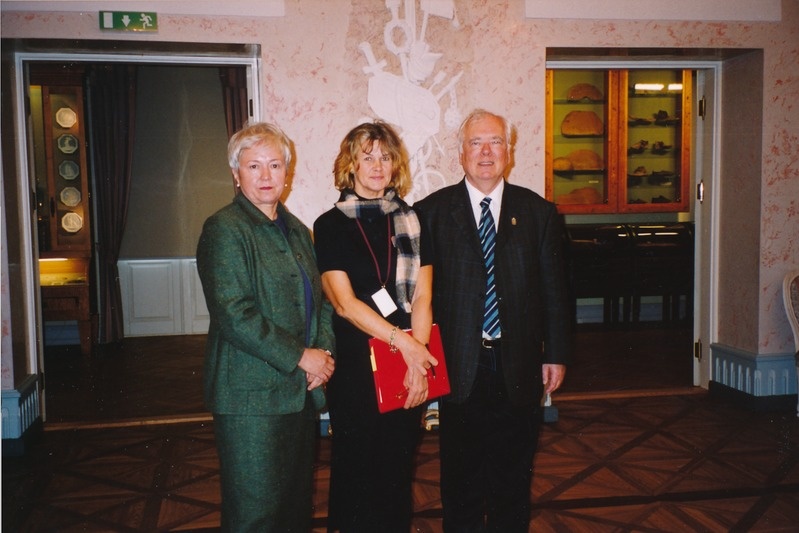 Anita ja Gert Pistohlkors Tartu Linnamuuseumis.