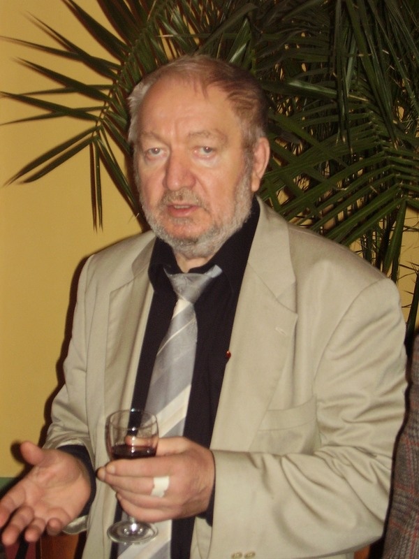 Eevart Arraku maalinäituse avamine. Kunstnik Eevart Arrak. Tartu, 2006.