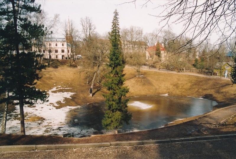 Kassitoome, vaade Toomemäe nõlvalt Oru t suunas. Taga Oru 2. Tartu, 2004.
