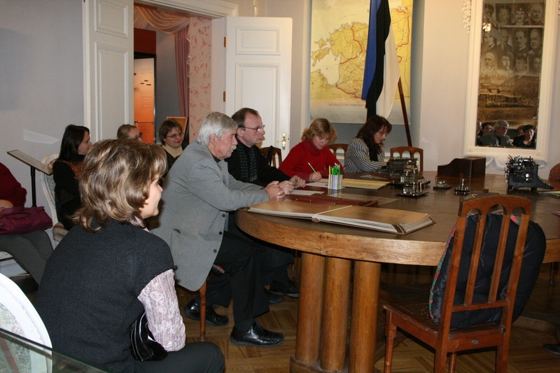 Digifoto. Muuseumipedagoogiline programm, rollimäng "Tartu rahu".  Tartu, 2007.