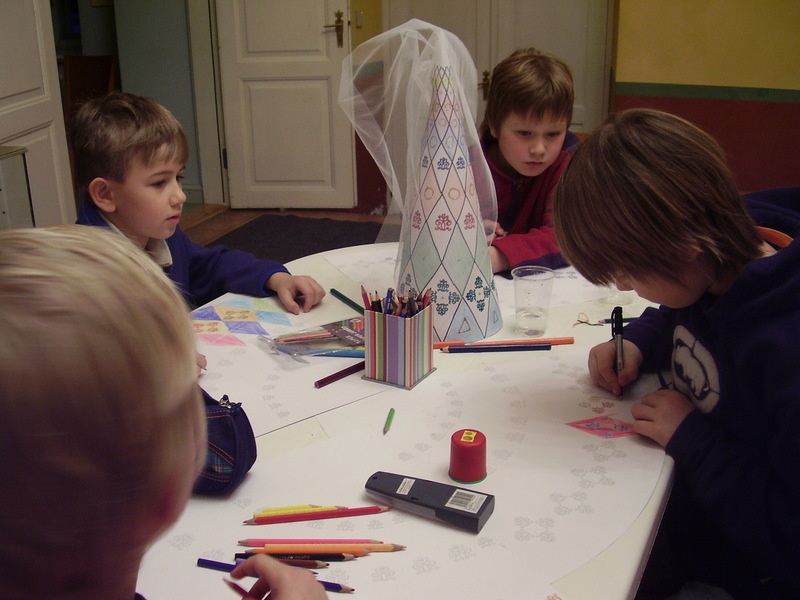 Digifoto. Muuseumipedagoogiline programm "Maru müts". Tartu, 2007.