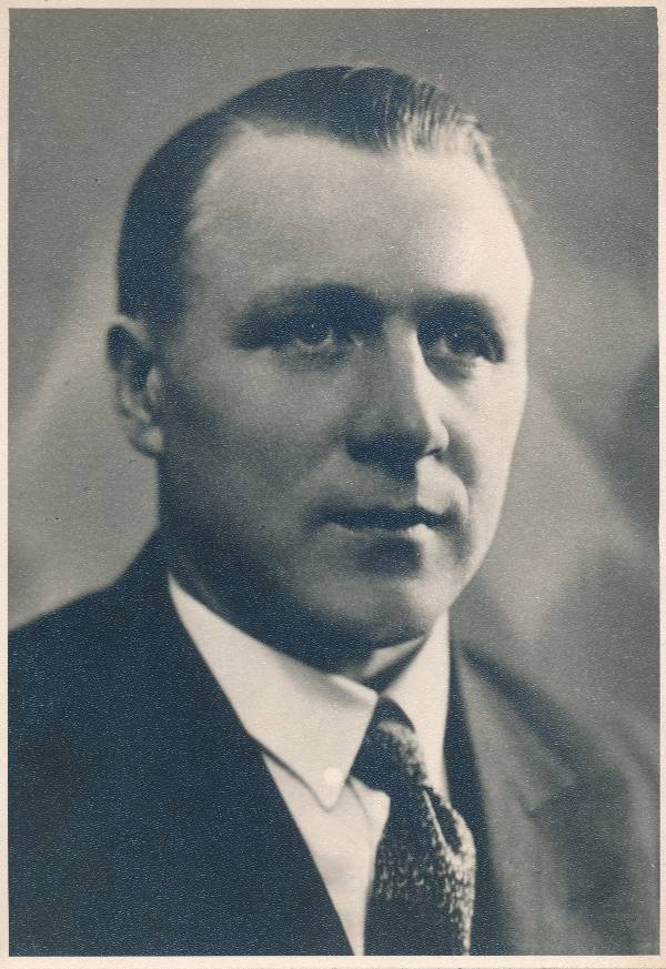Portree: arhitekt Arnold Matteus. Tartu, 1936.