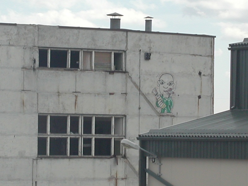 Digifoto. Grafiti avalikus linnaruumis. Tartu, 2004.