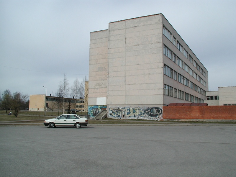 Digifoto. Grafiti avalikus linnaruumis. Tartu, 2004.