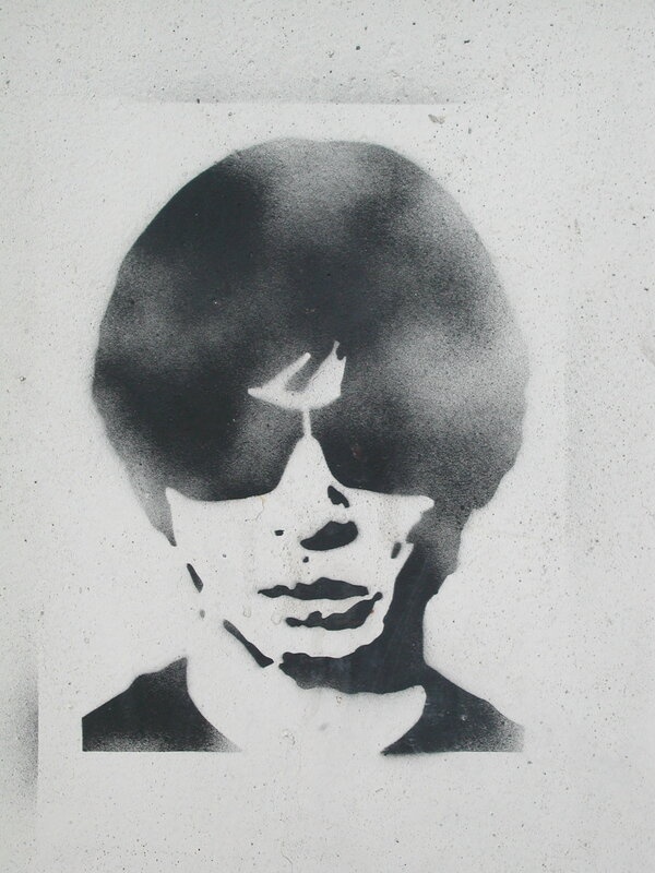 Digifoto. Grafiti avalikus linnaruumis. Tartu, 2004.